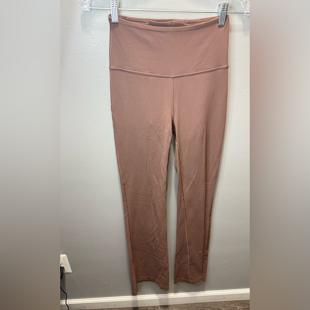 Lululemon Groove Nulu Super-High-Rise Flared Brown‎ Pant Regular Size 4
